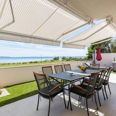 Dom wakacyjny Luxurious Holiday In Privlaka With Jacuzzi Privlaka (Zadar)