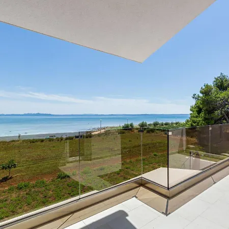 Luxurious Holiday In Privlaka With Jacuzzi * Privlaka (Zadar)